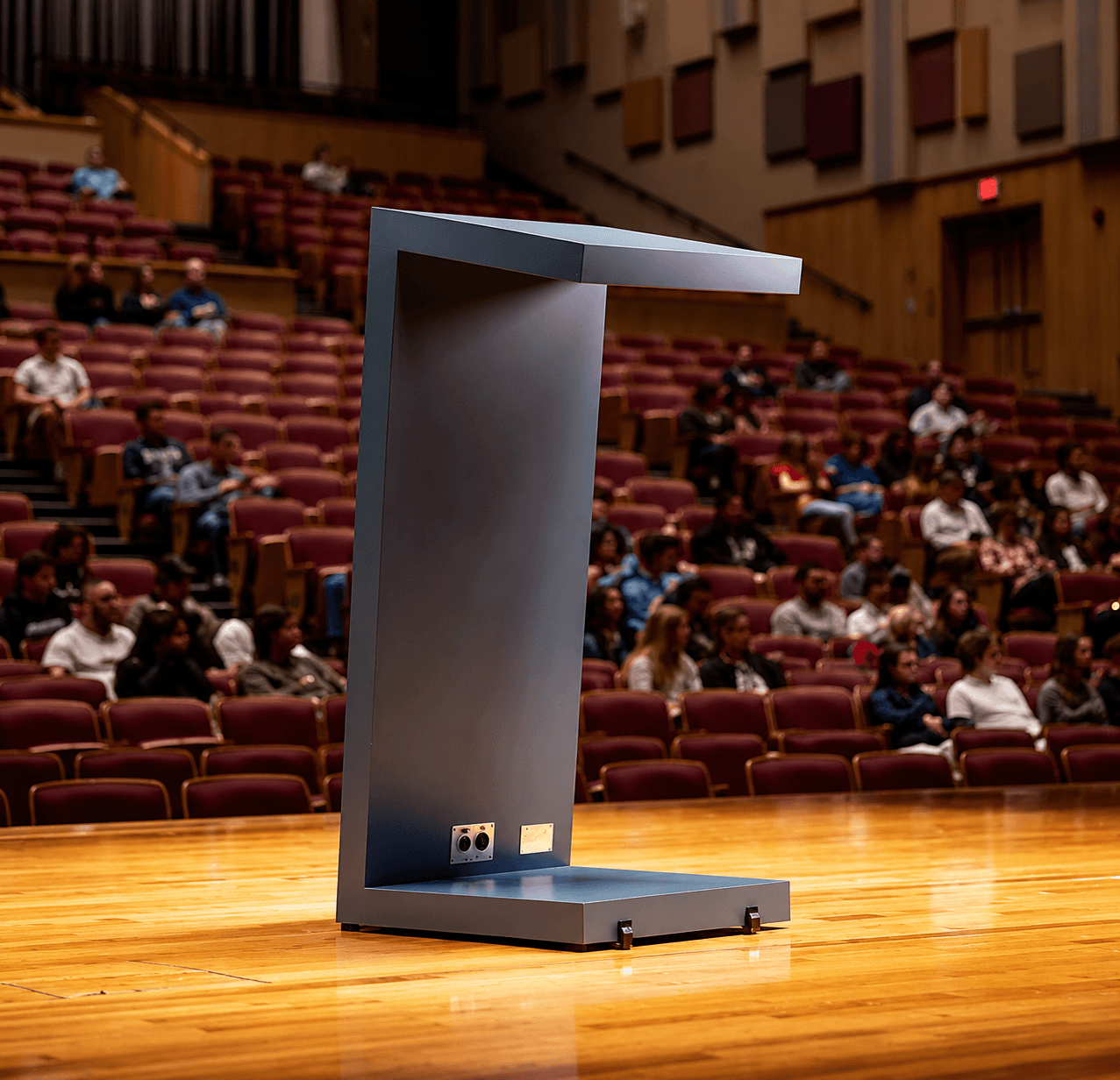 Podium – Modern Metal Lectern (Z-Shape / Angled)
