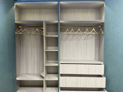 Almirah storage